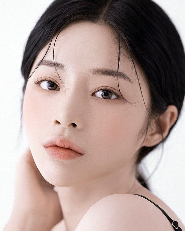 여성 모델 인물 사진