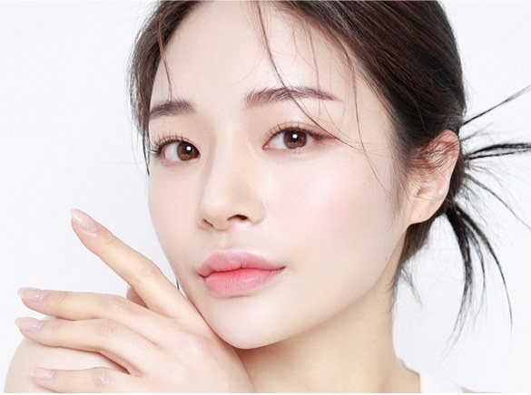 여성의 얼굴 클로즈업 사진
