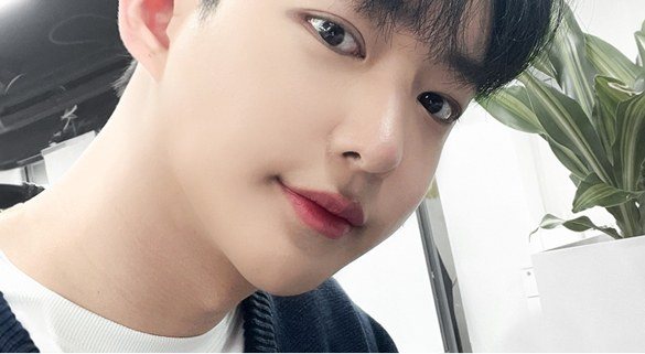 남성 셀카 사진