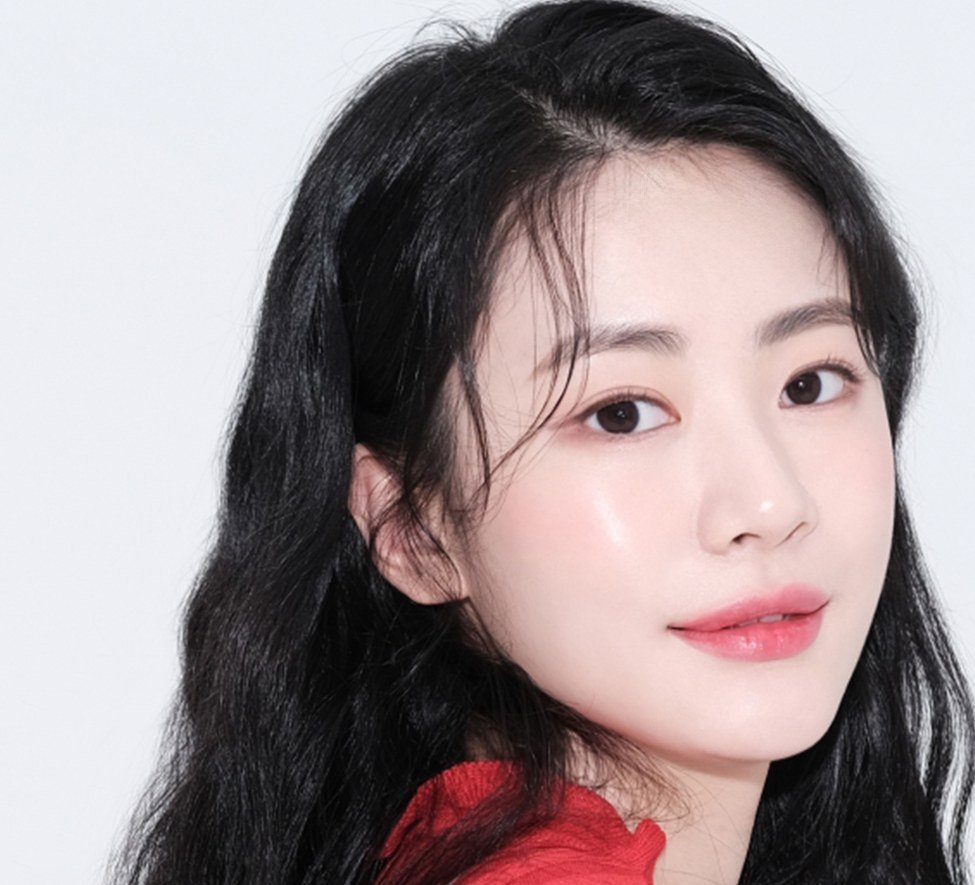 여성 모델 사진