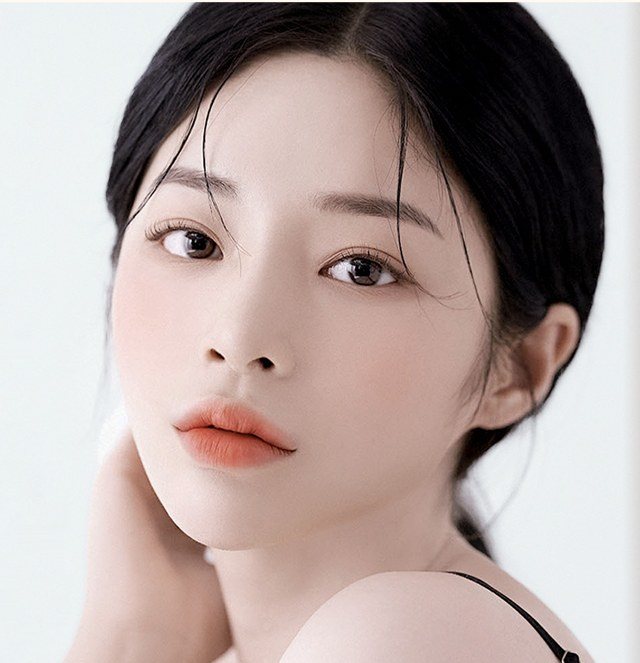 여성 모델 얼굴 사진